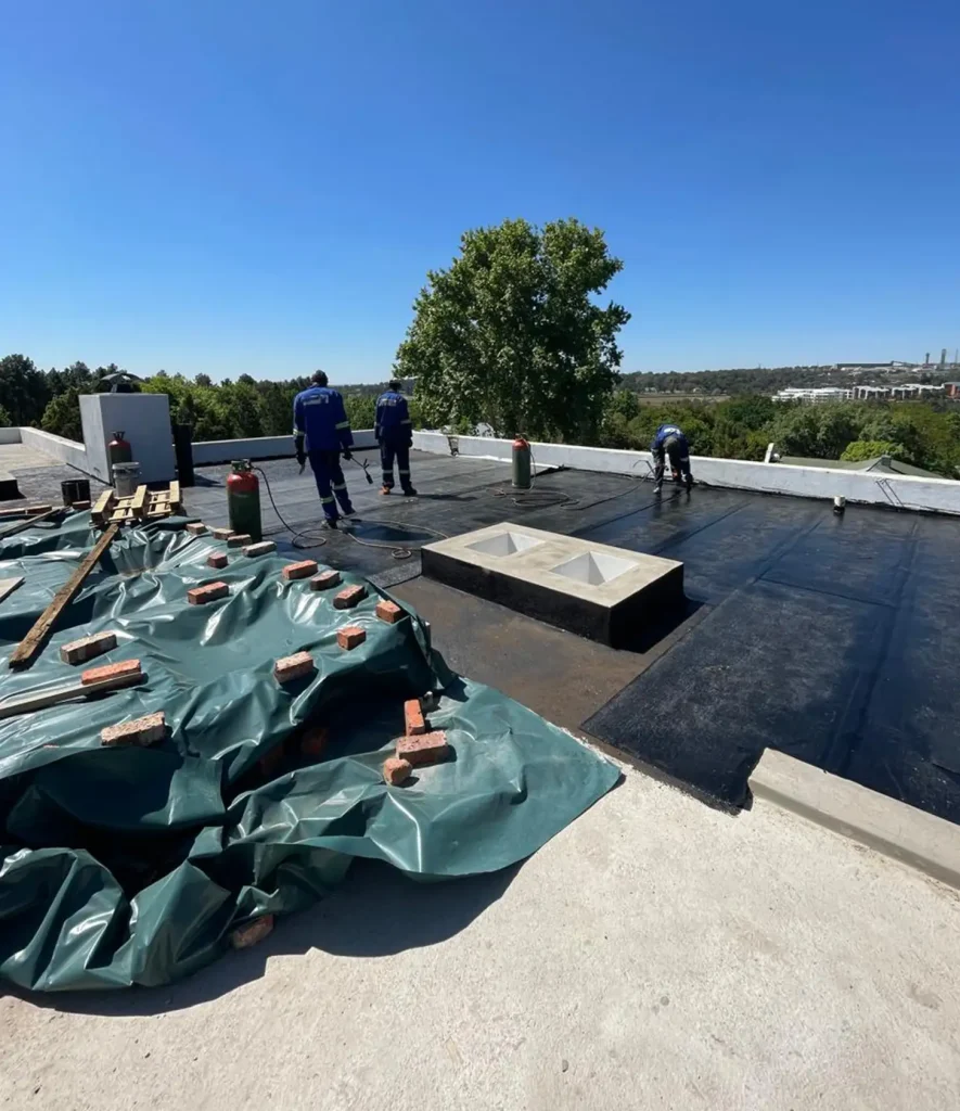 Drainage points/full bores/side outlets must be a minimum of 110mm pipes.​